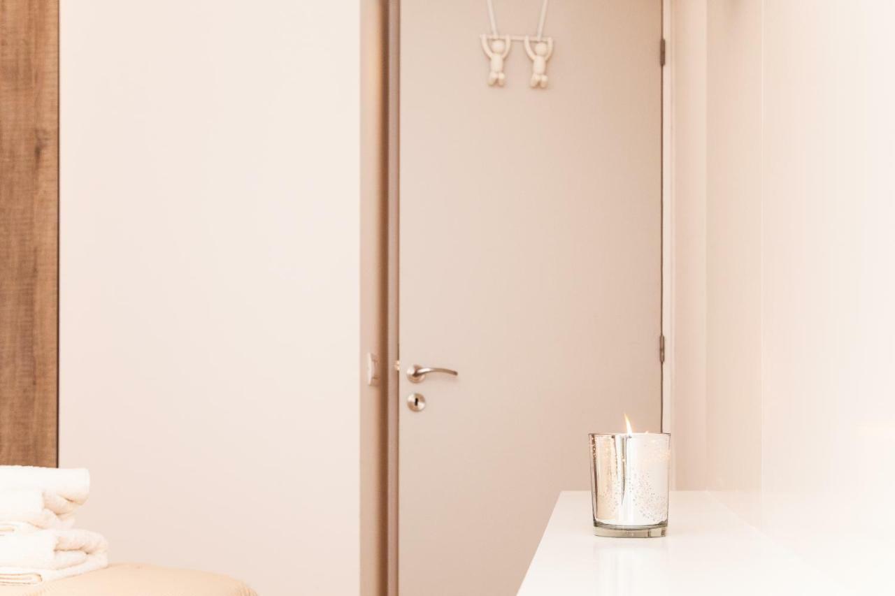 Sweet Suite Flora In Vouliagmeni Atina Dış mekan fotoğraf