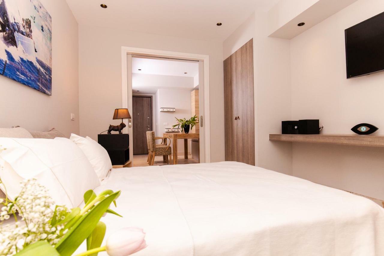 Sweet Suite Flora In Vouliagmeni Atina Dış mekan fotoğraf