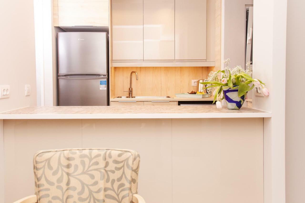 Sweet Suite Flora In Vouliagmeni Atina Dış mekan fotoğraf